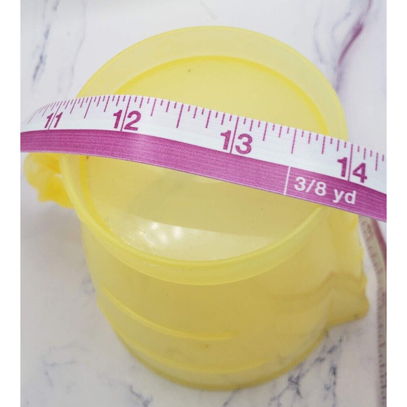 Little Tikes Child Size 4 Inch Replacement Yellow Measuring Cup - Picture 8 of 10